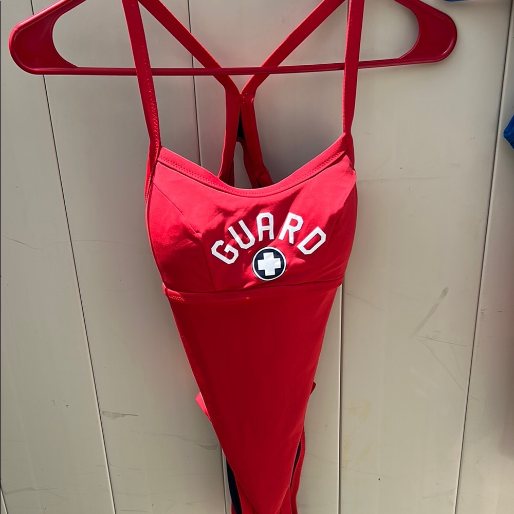 TYR Red Lifeguard Youth Teen One Piece Swimsuit Sz 32
